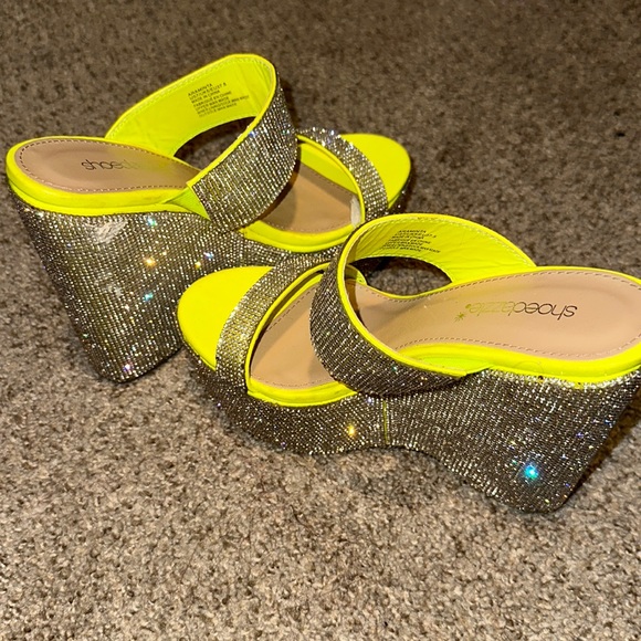 Shoe Dazzle Shoes Lime Green Wedge Heels Poshmark
